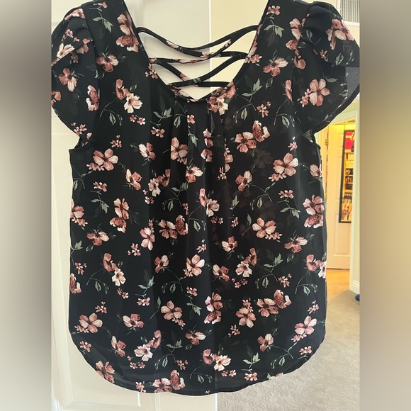 Papermoon Black Floral Blouse NWOT - Picture 1 of 1